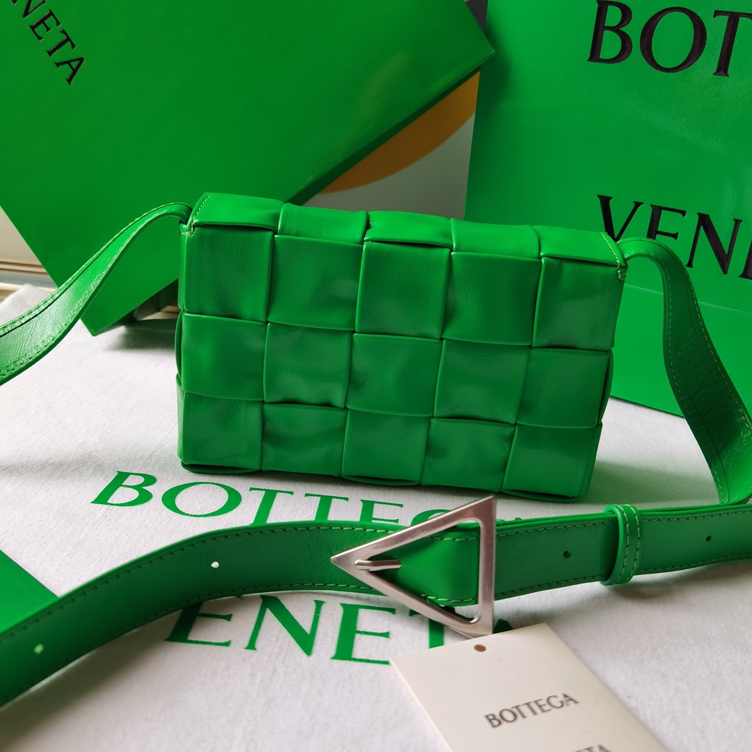 Bottega Veneta Cassette Bag-17.5×10.5×3.5CM