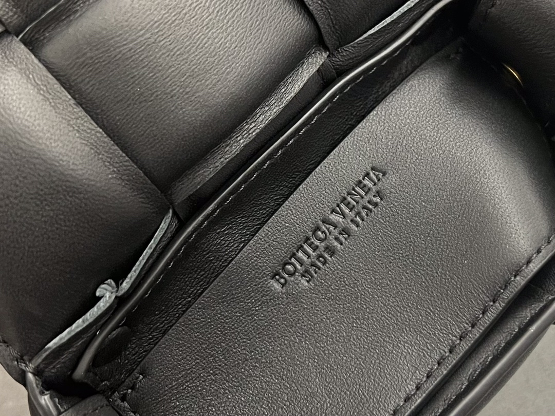 Bottega Veneta Padded Cassette Bag-12*8*4CM