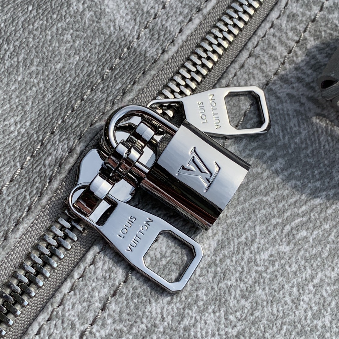 Louis Vuitton Keepall 50