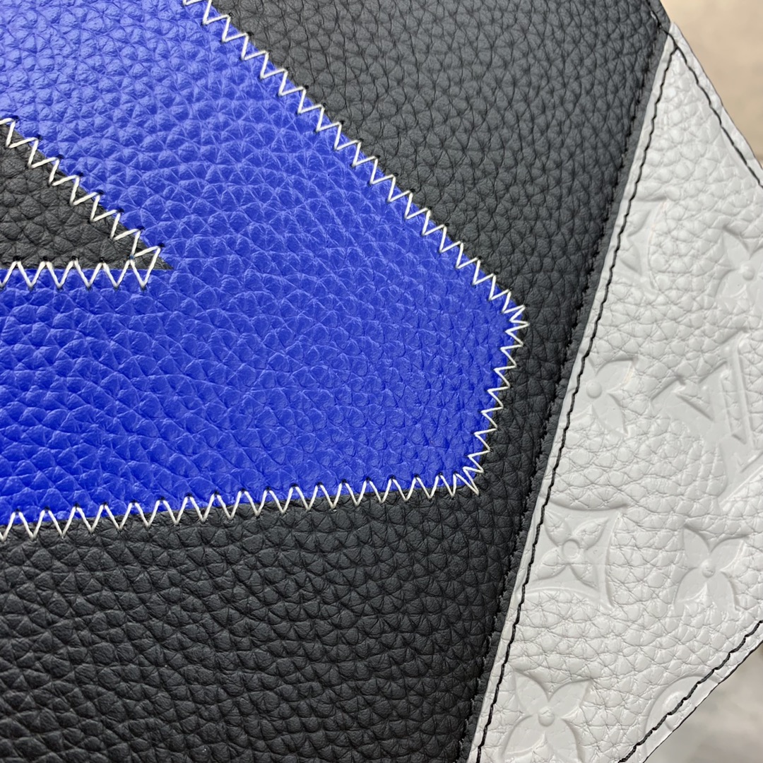 Louis Vuitton Standing Pouch-21*27*5CM Louis Vuitton Standing Pouch-21*27*5CM