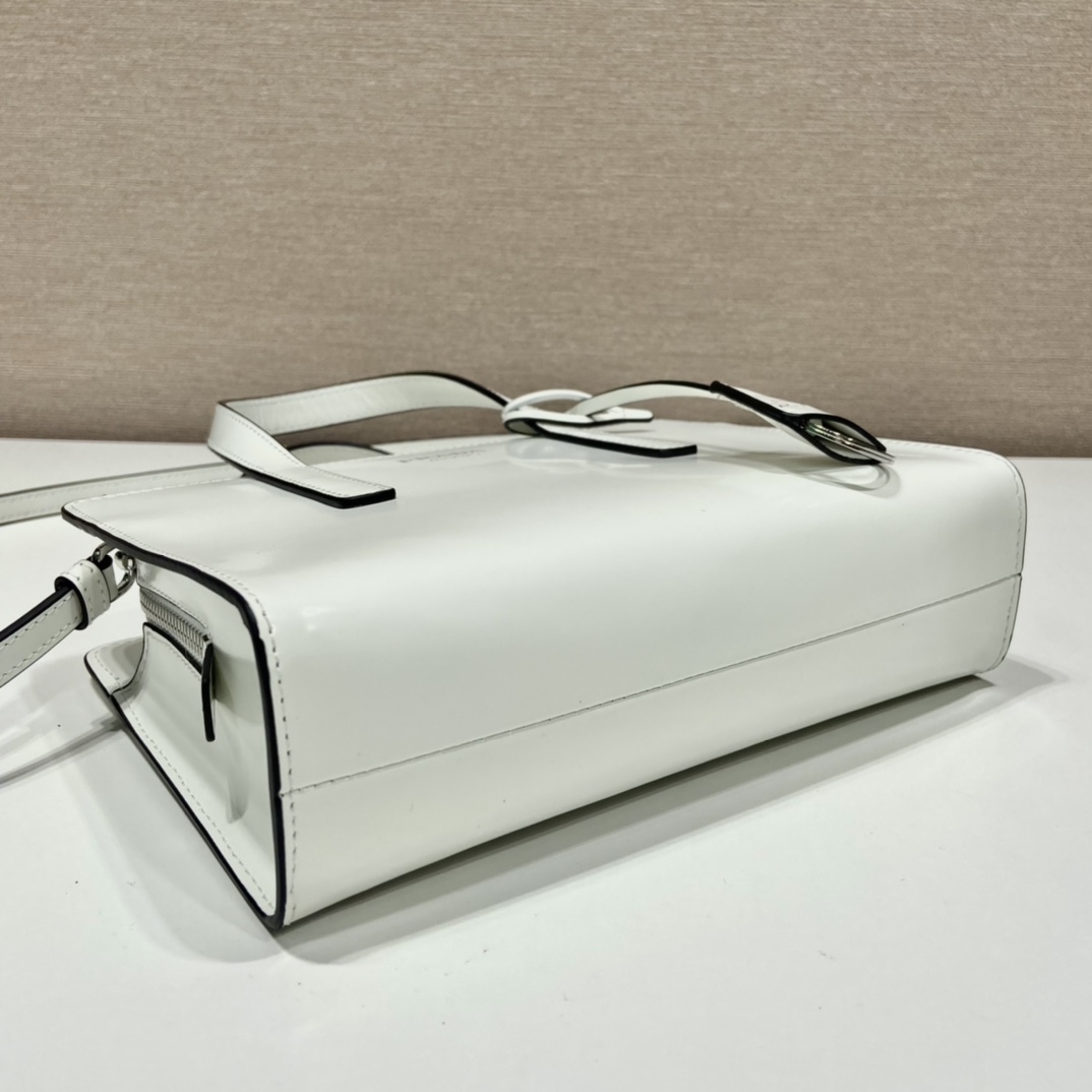 Prada Re-Edition 1BA357 Tote Bag-22*15*6.5CM