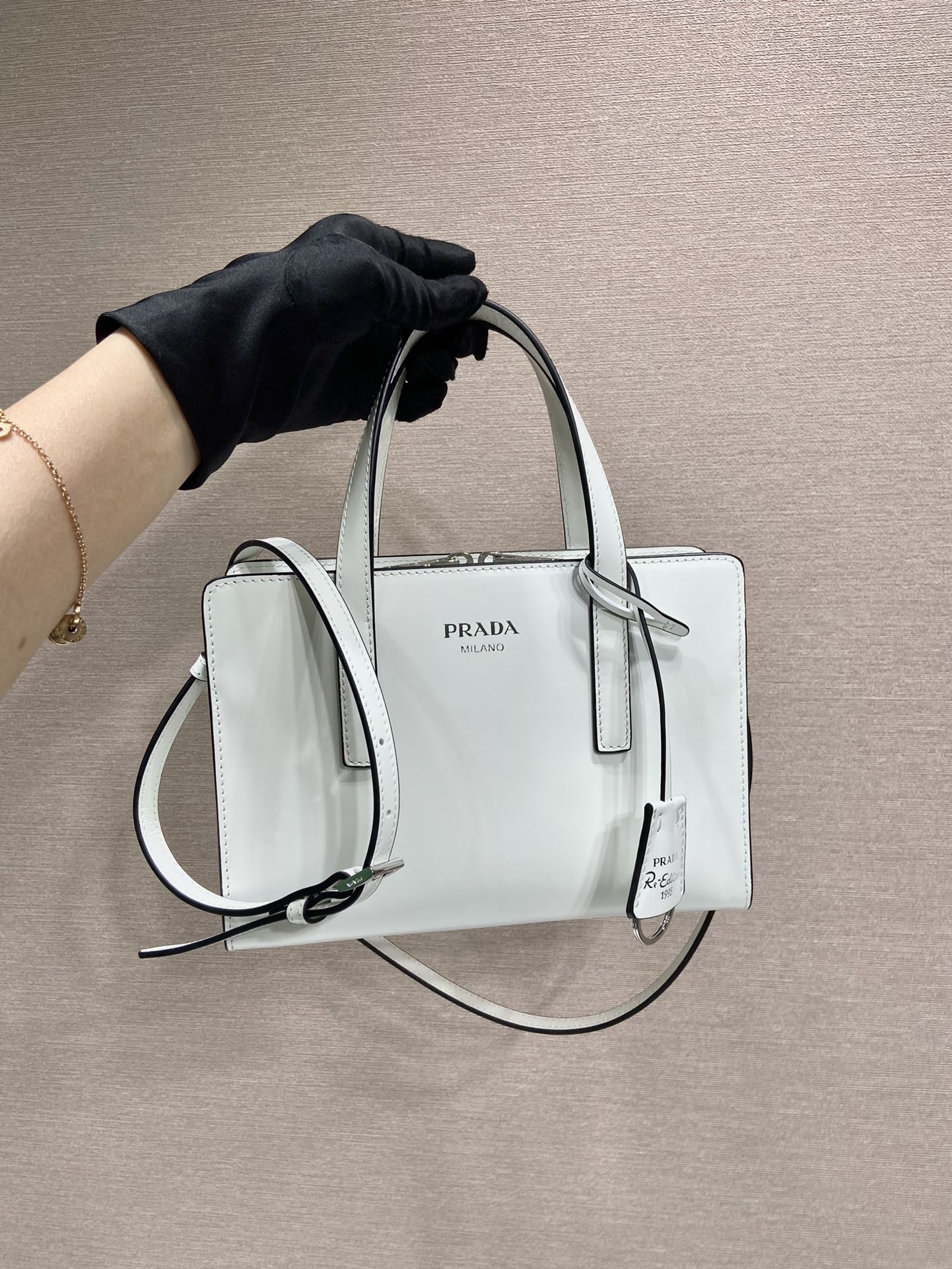 Prada Re-Edition 1BA357 Tote Bag-22*15*6.5CM