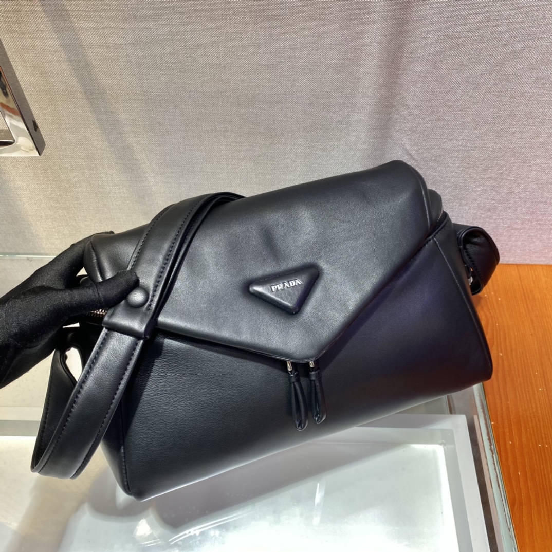 Prada Lambskin Shoulder Bag-1BC165-32*21*12CM Prada Lambskin Shoulder Bag-1BC165-32*21*12CM