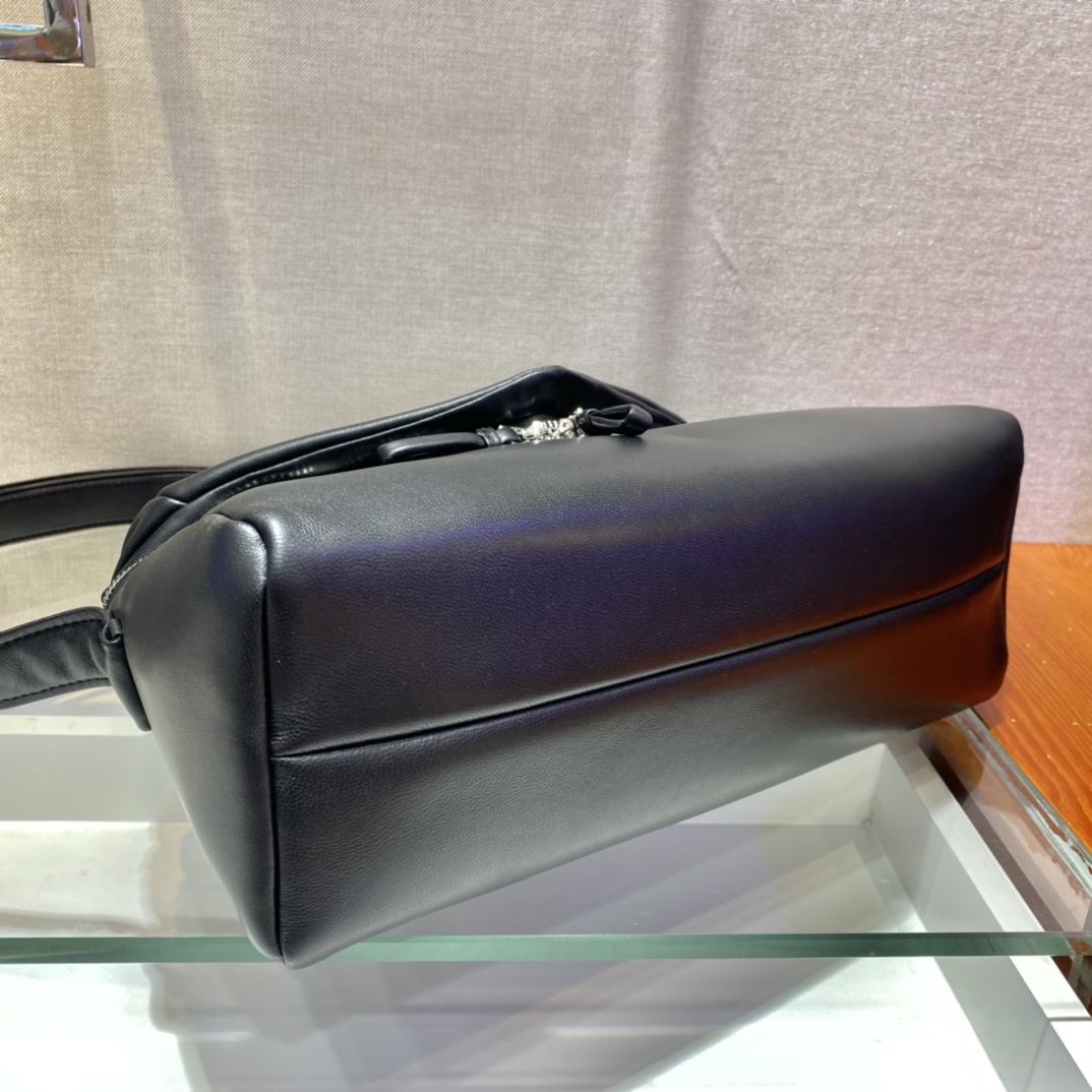 Prada Lambskin Shoulder Bag-1BC165-32*21*12CM Prada Lambskin Shoulder Bag-1BC165-32*21*12CM