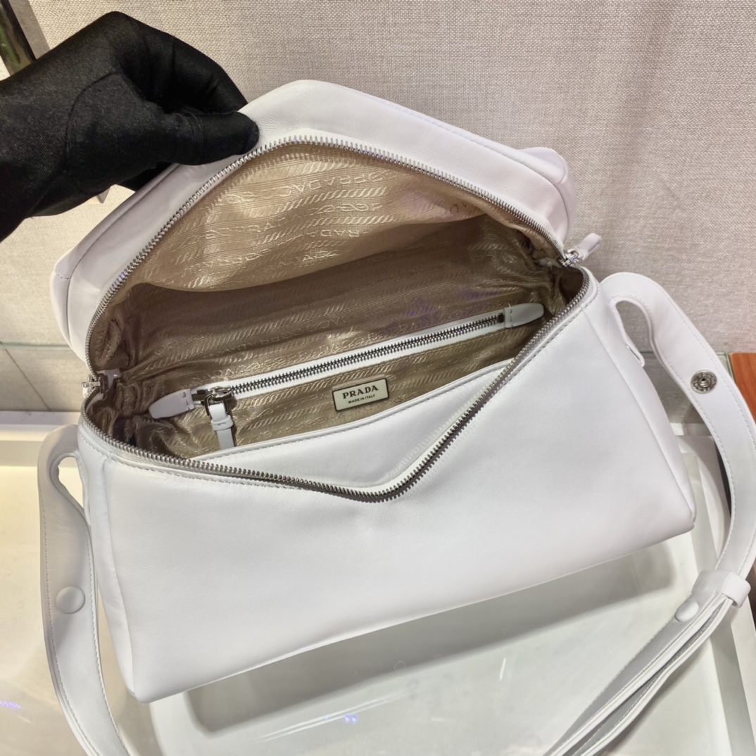 Prada Lambskin Shoulder Bag-1BC165-32*21*12CM Prada Lambskin Shoulder Bag-1BC165-32*21*12CM