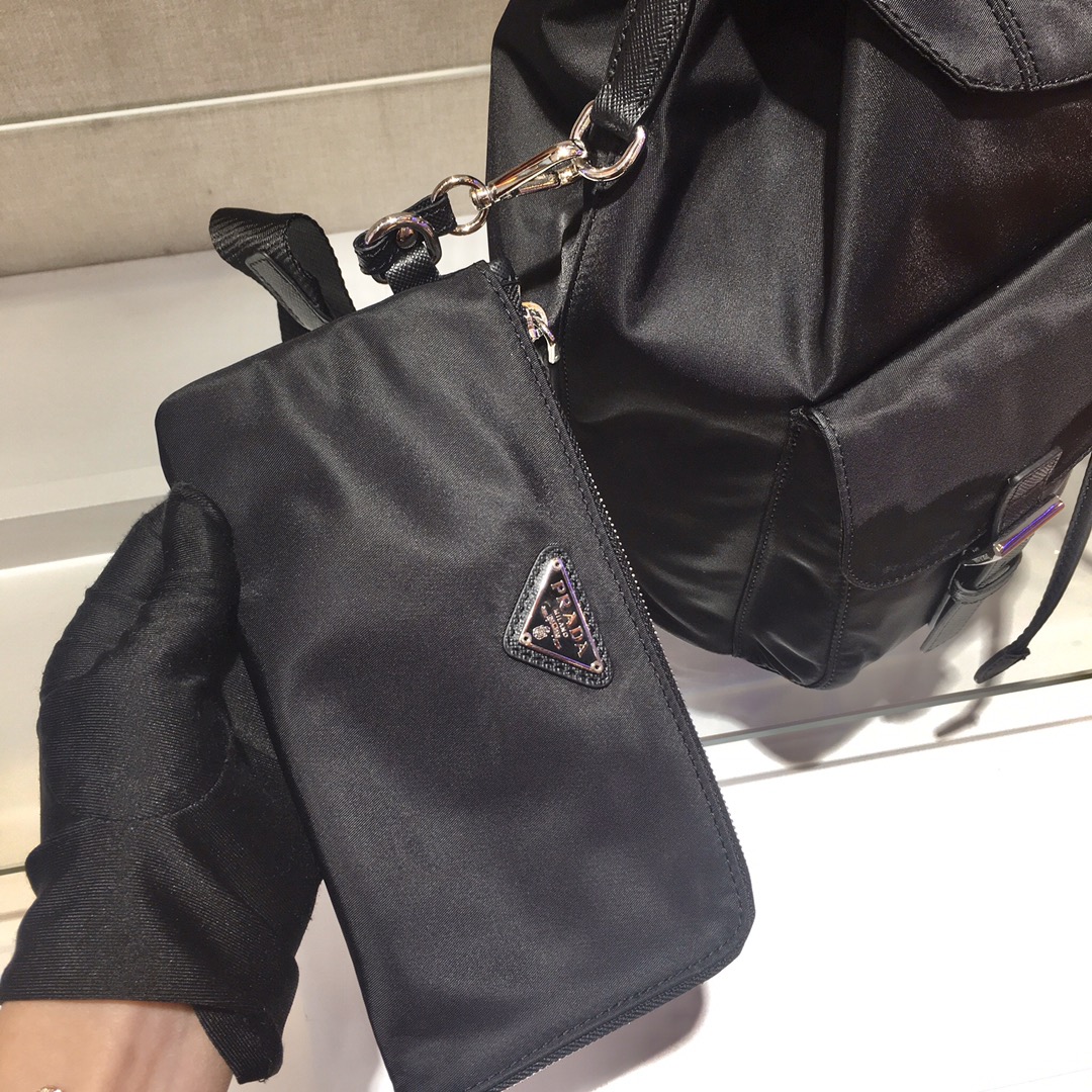 Prada Backpack 1BZ811-30*32*15CM Prada Backpack 1BZ811-30*32*15CM