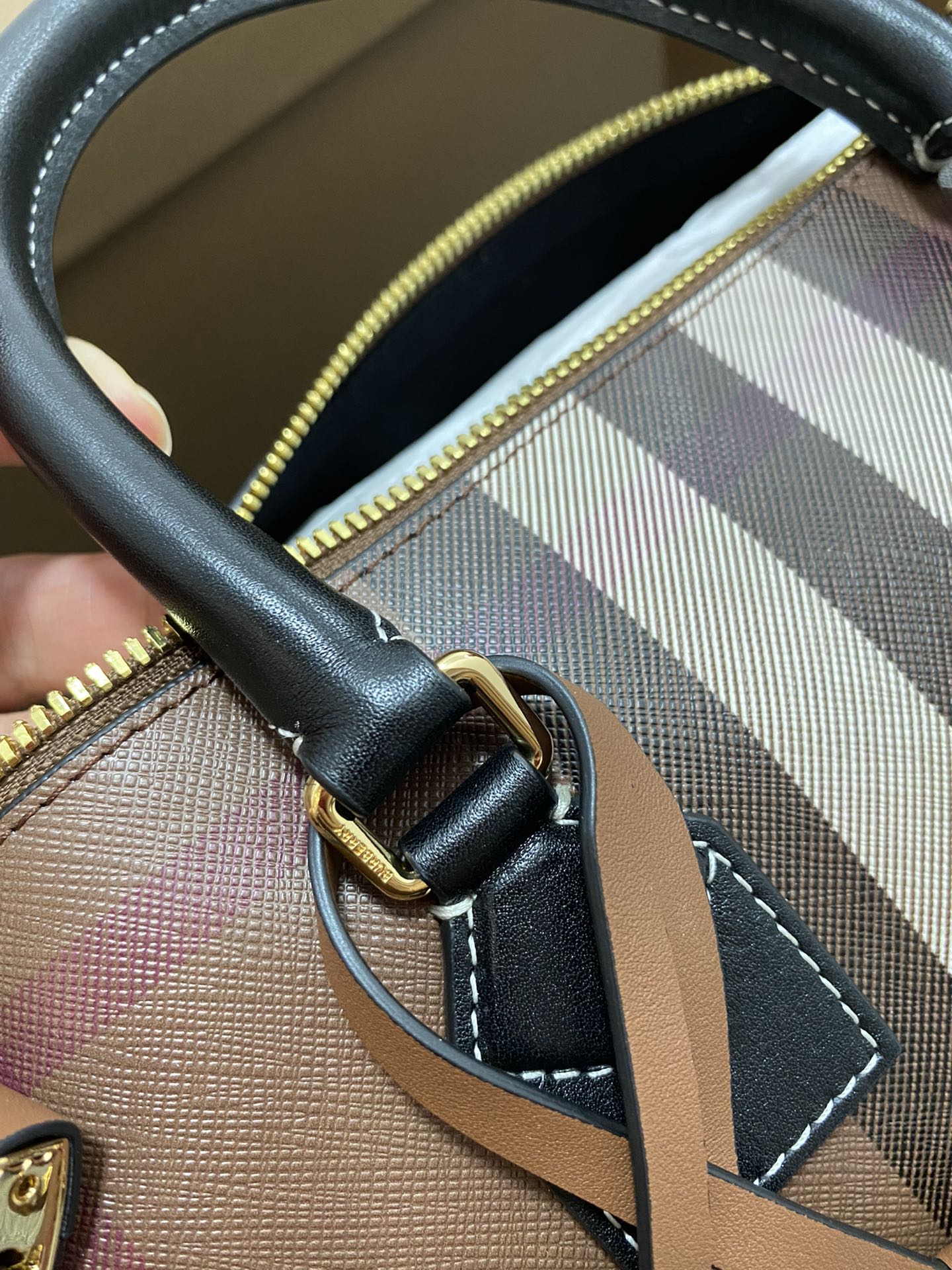 Burberry Bowling Bag-30*15*21CM