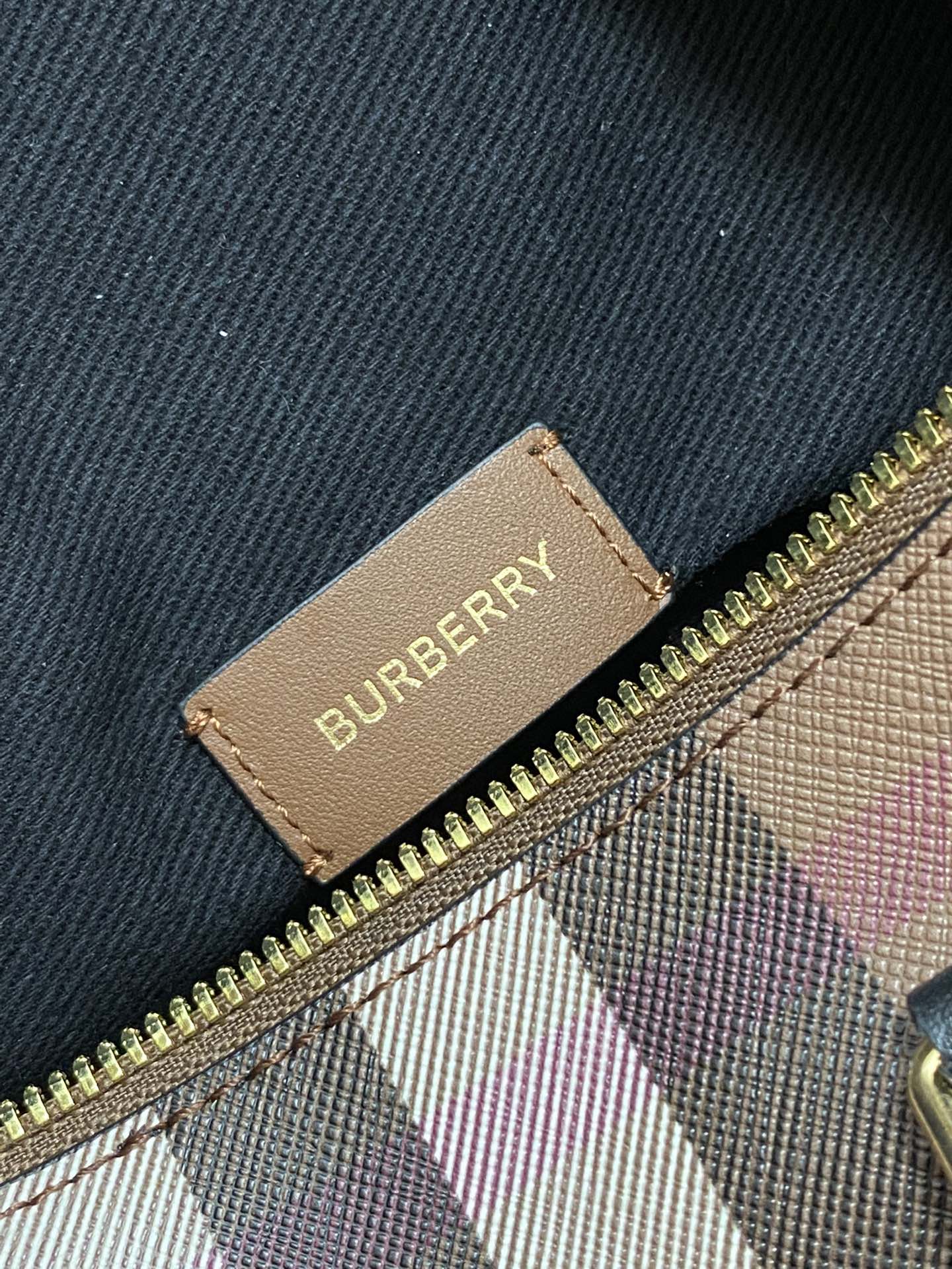 Burberry Bowling Bag-30*15*21CM