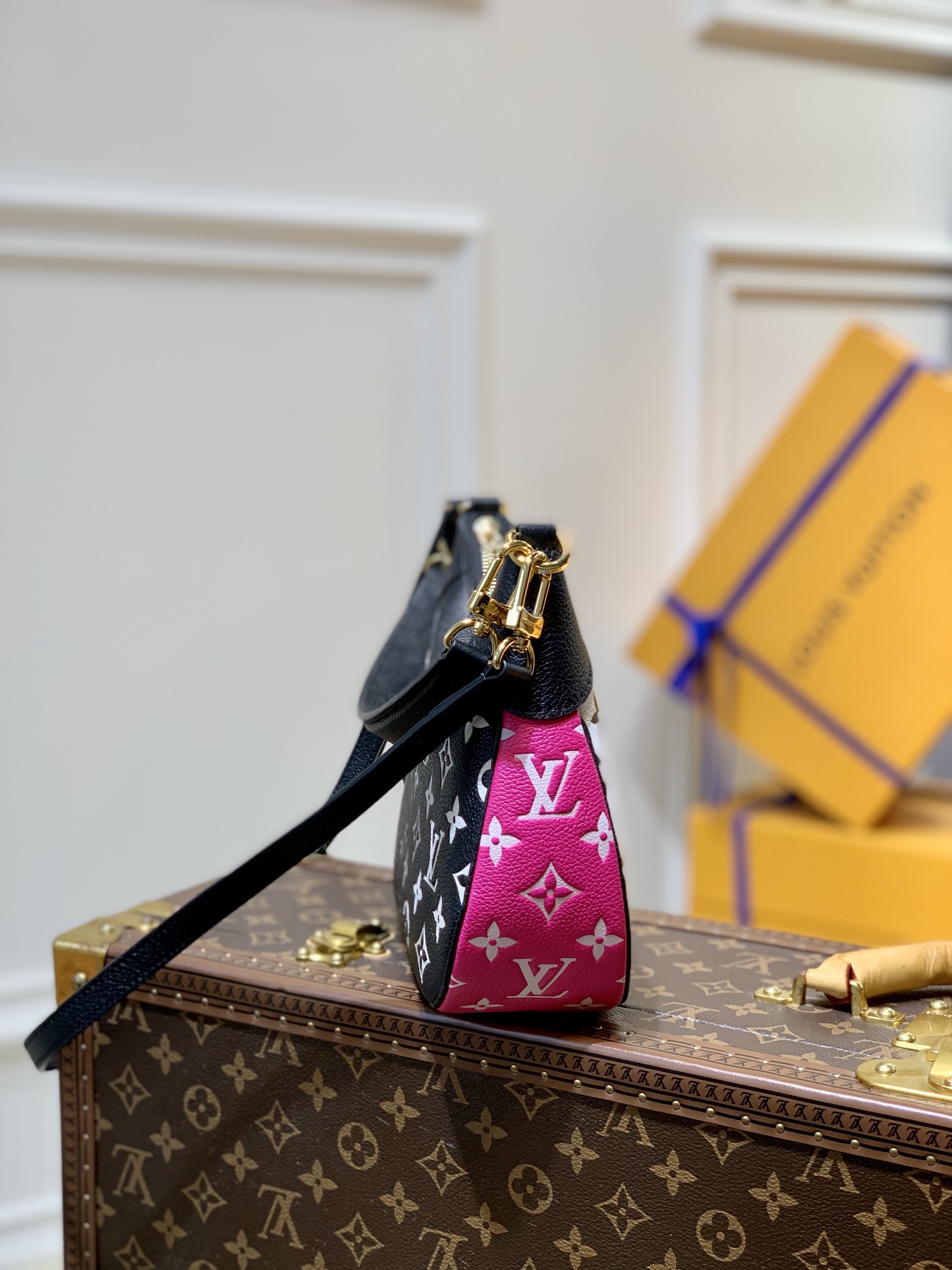 Louis Vuitton Bagatelle Handbags-M46112-22*14*9CM