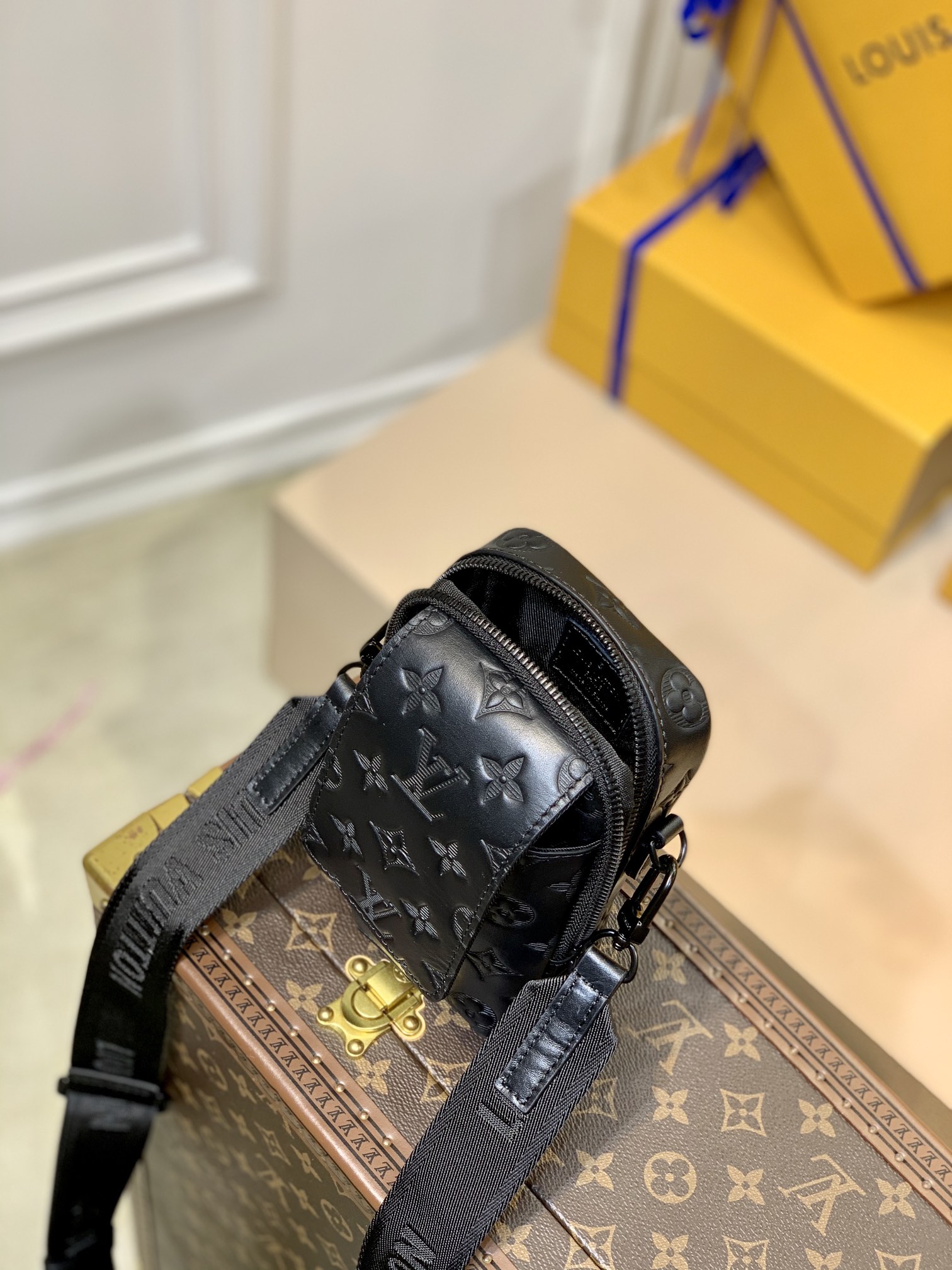 Louis Vuitton Flap Double-M81005-11*18*8CM
