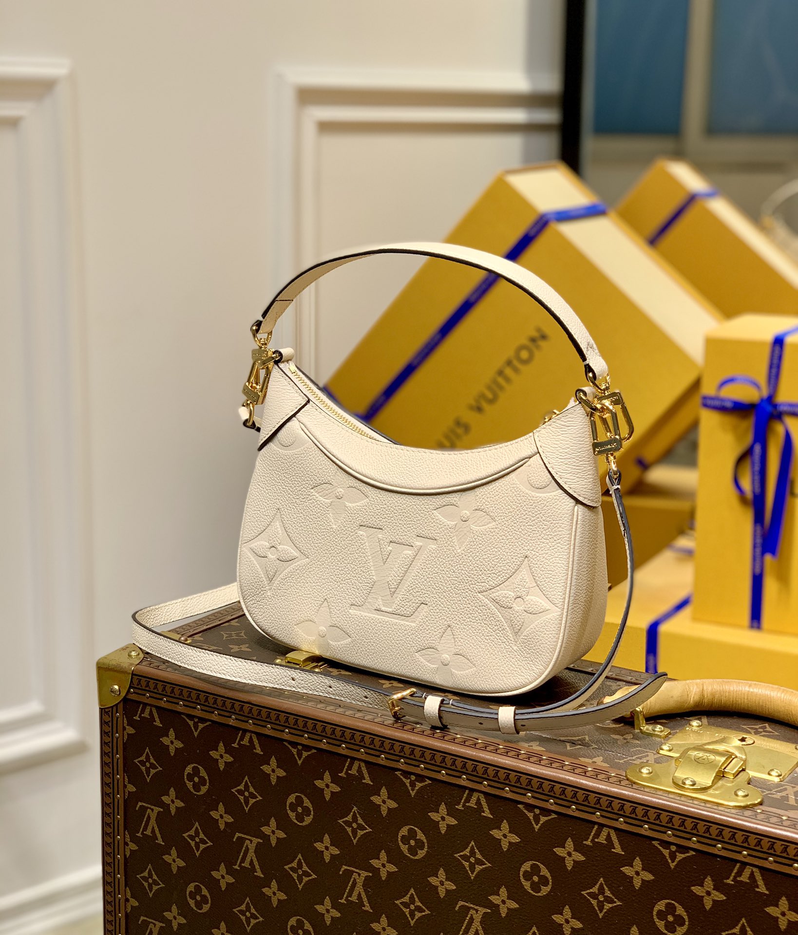 Louis Vuitton Bagatelle Handbags-M46112-22*14*9CM