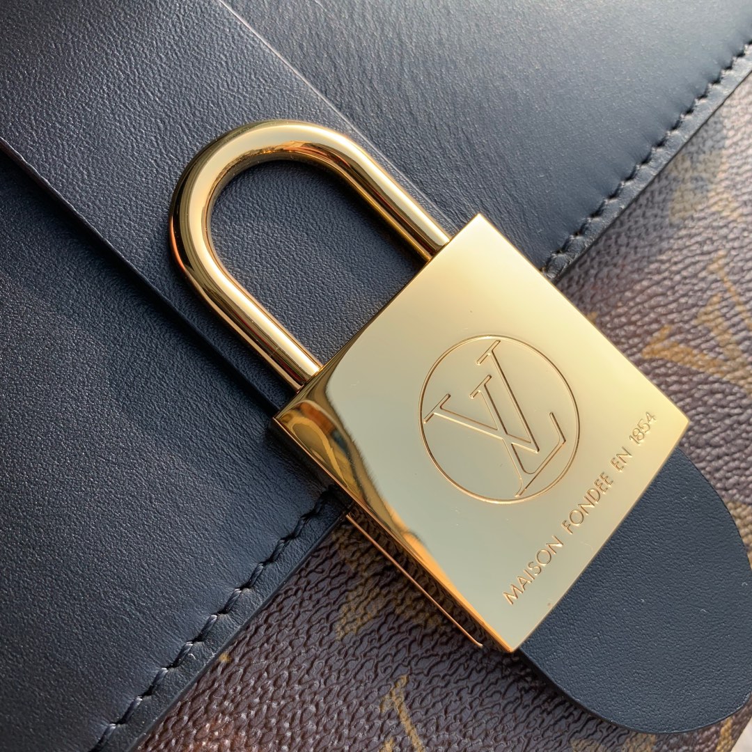 Louis Vuitton Locky BB Bag -21* 17.0*8CM Louis Vuitton Locky BB Bag -21* 17.0*8CM