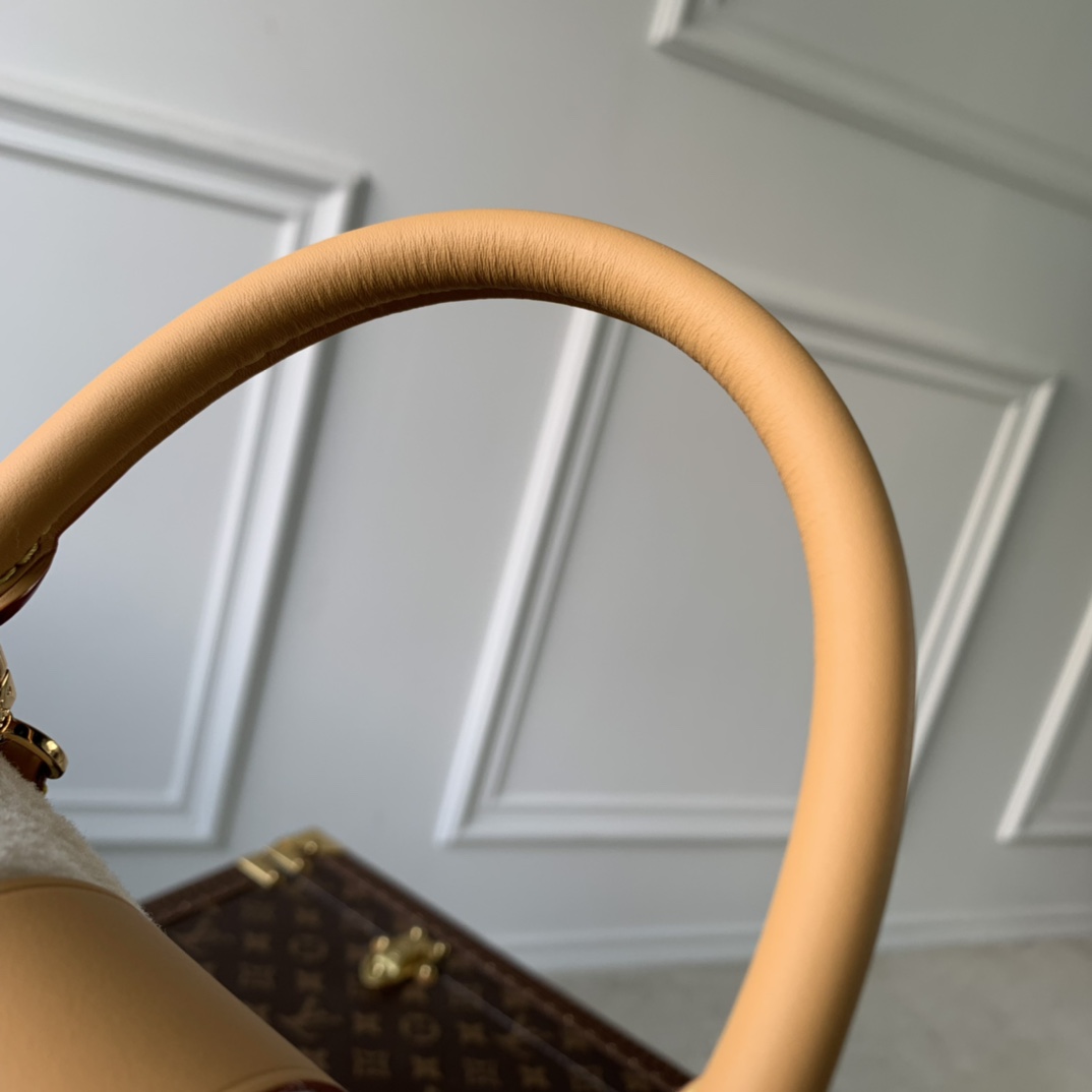 Louis Vuitton Locky BB Bag -21* 17.0*8CM