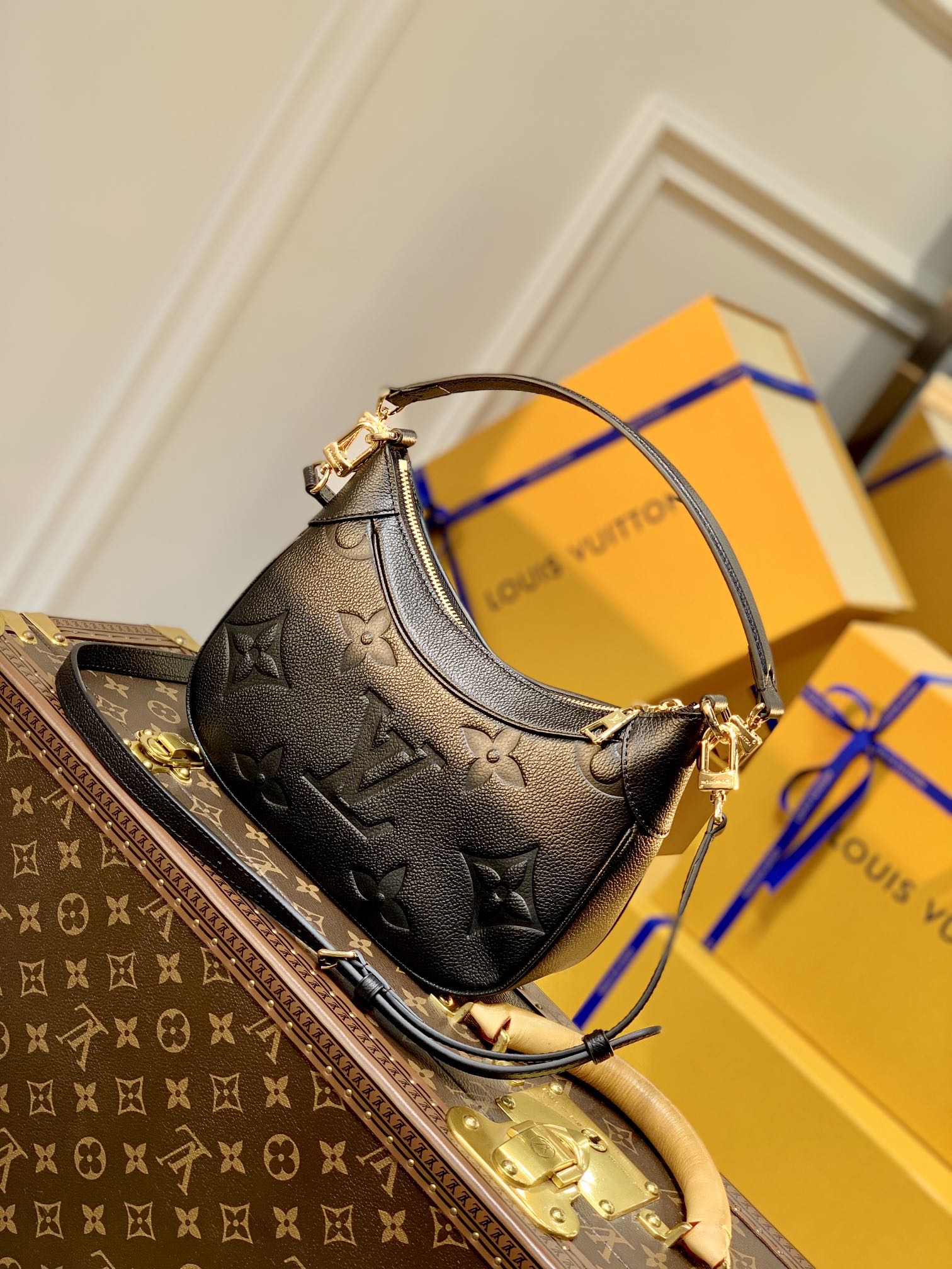 Louis Vuitton Bagatelle Handbags-M46112-22*14*9CM