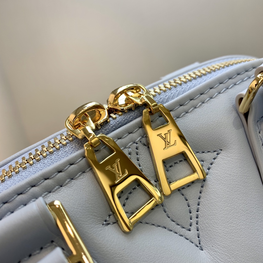 Louis Vuitton N41221 Alma BB-25*19*12CM