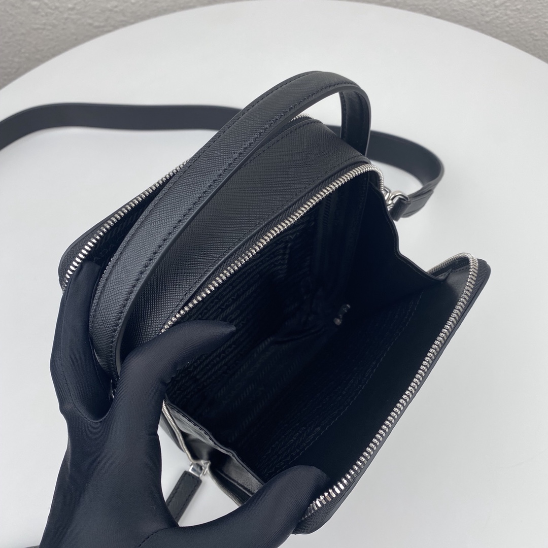 Prada Phone Bag-2VH066-16*20*6CM