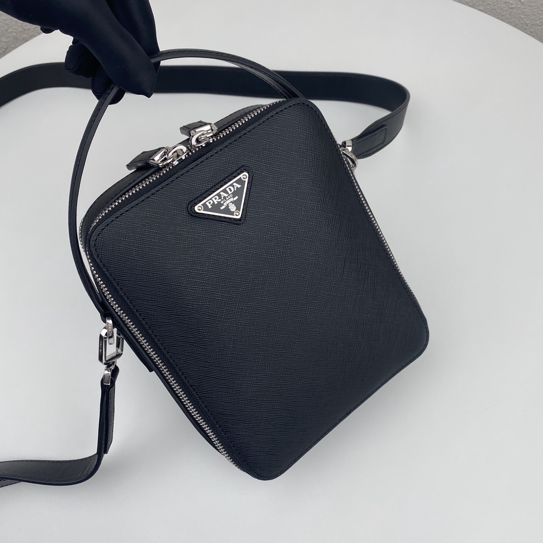 Prada Phone Bag-2VH066-16*20*6CM