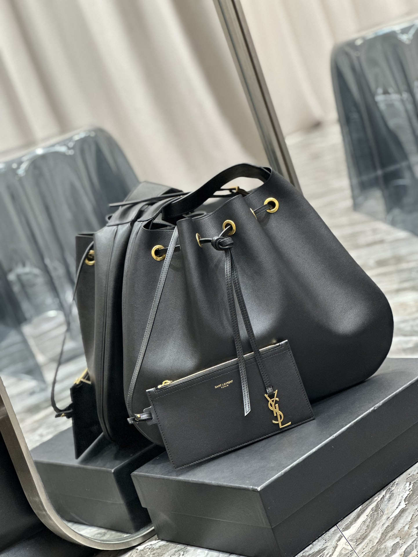 YSL Flat Hobo Bag-44×33×2.5CM