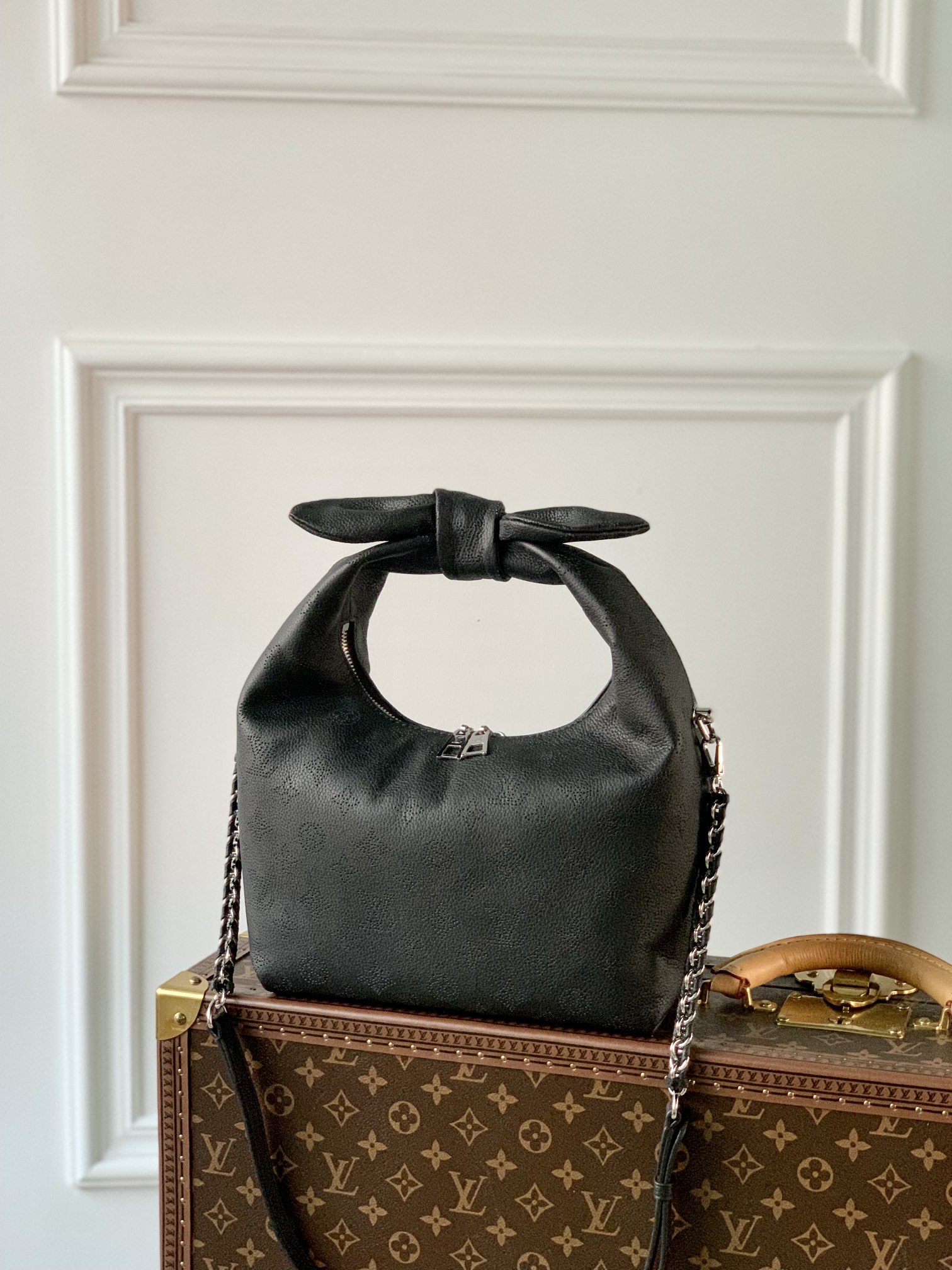 Louis Vuitton Why Knot Handbag-28*34*12CM