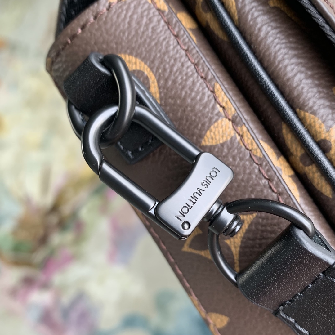Louis Vuitton S-Lock Vertical Wearable Handbag-12*19*7CM Louis Vuitton S-Lock Vertical Wearable Handbag-12*19*7CM