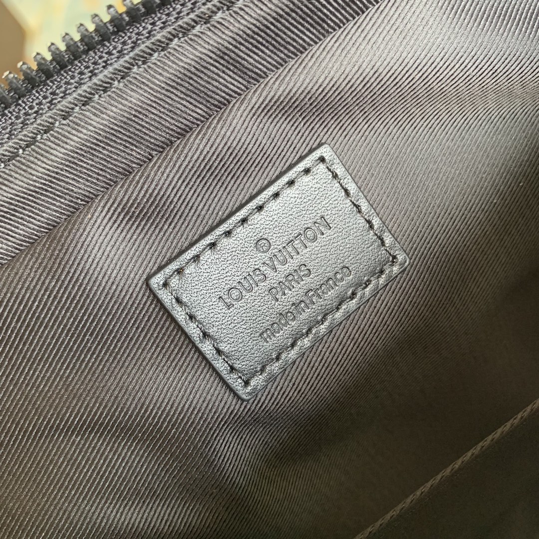 Louis VuittonTrio Handbag-25*18.5*7CM