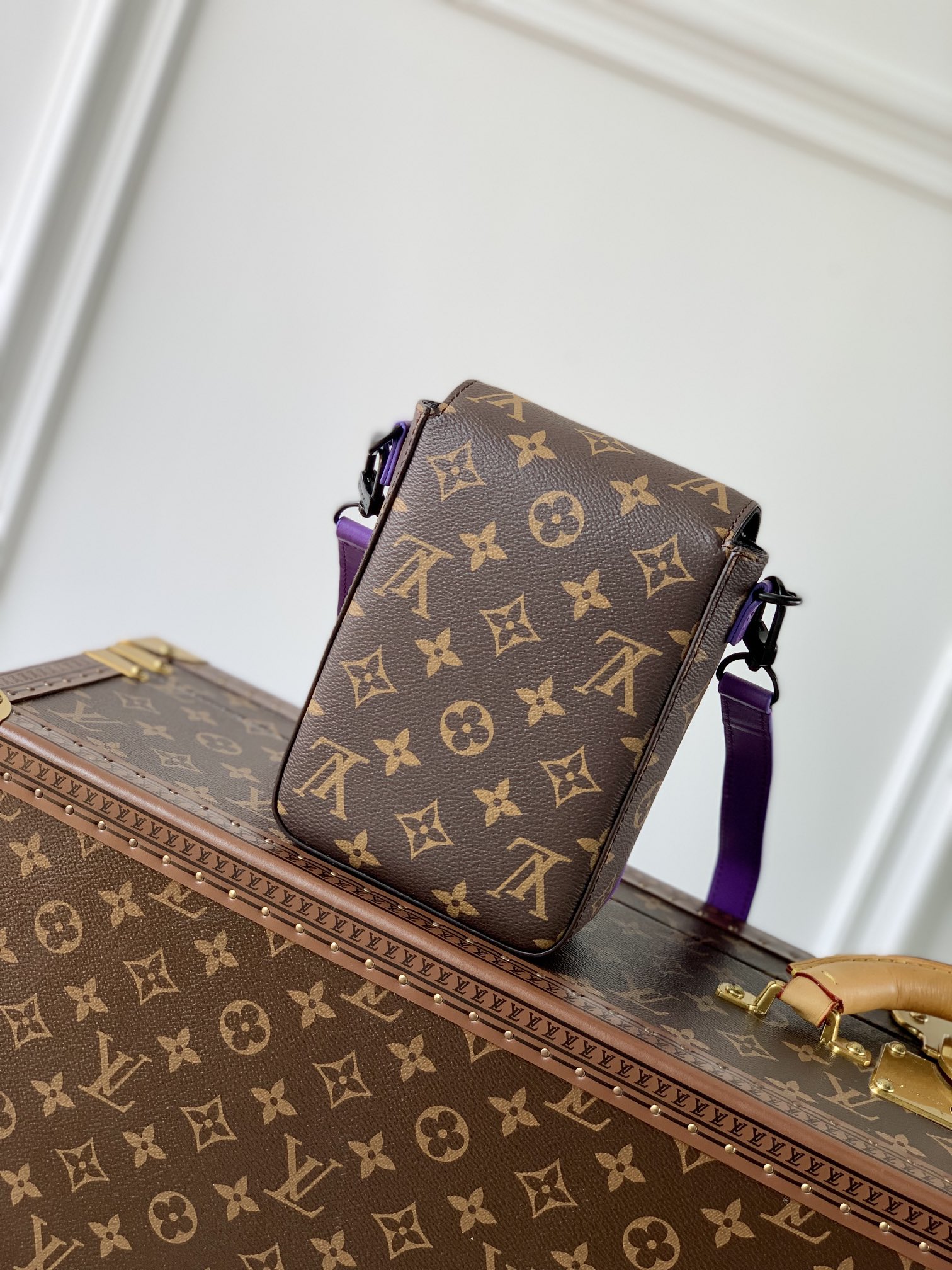 Louis Vuitton S-Lock Vertical Wearable Handbag-12*19*7CM Louis Vuitton S-Lock Vertical Wearable Handbag-12*19*7CM