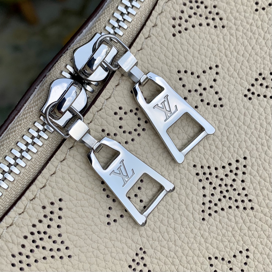 Louis Vuitton Why Knot Handbag-28*34*12CM