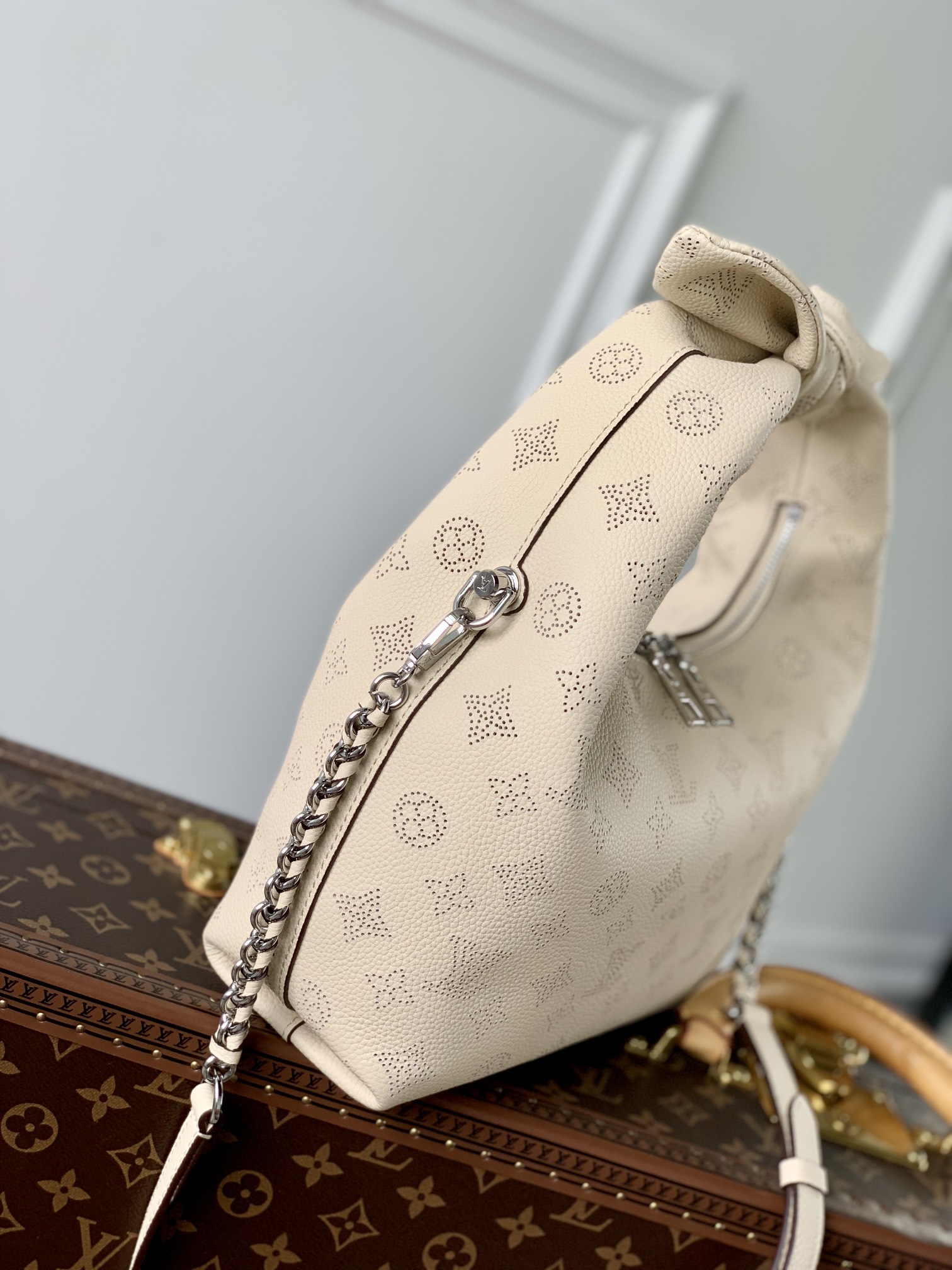Louis Vuitton Why Knot Handbag-28*34*12CM