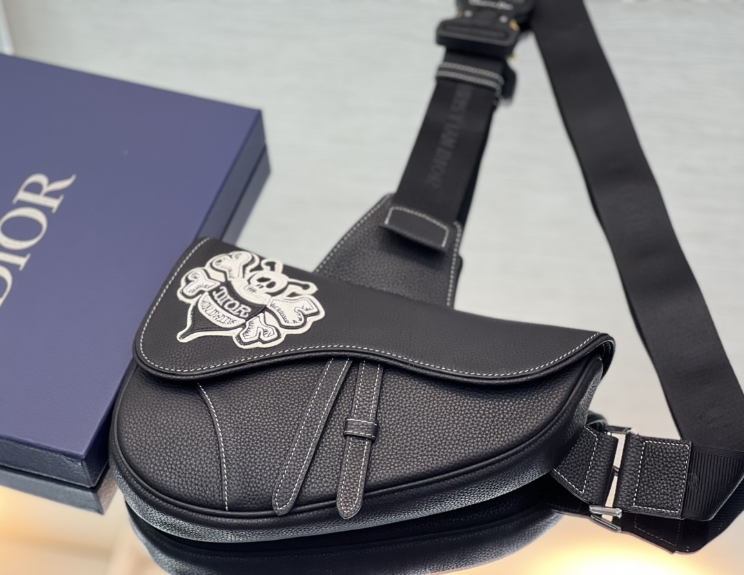 Diro Saddle Bag-20 x 28.6 x 5CM