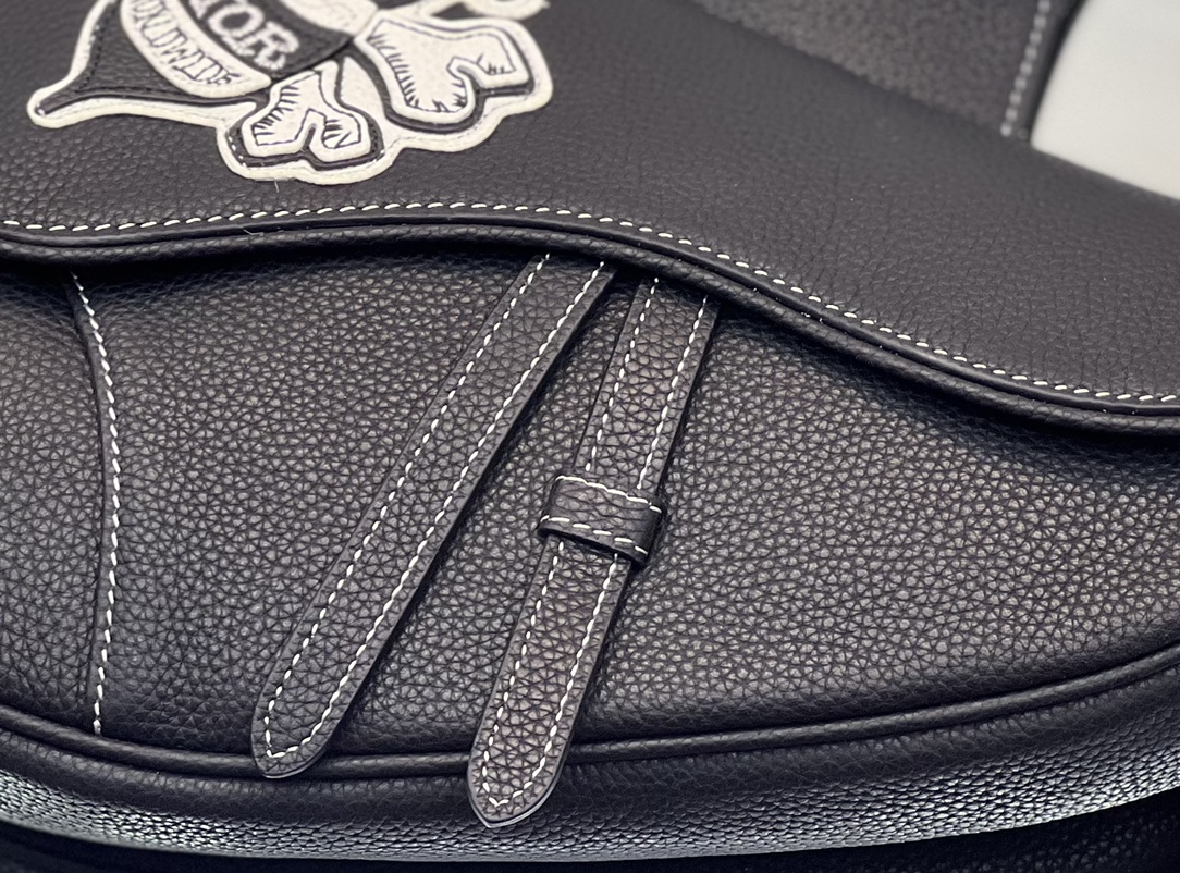 Diro Saddle Bag-20 x 28.6 x 5CM Diro Saddle Bag-20 x 28.6 x 5CM