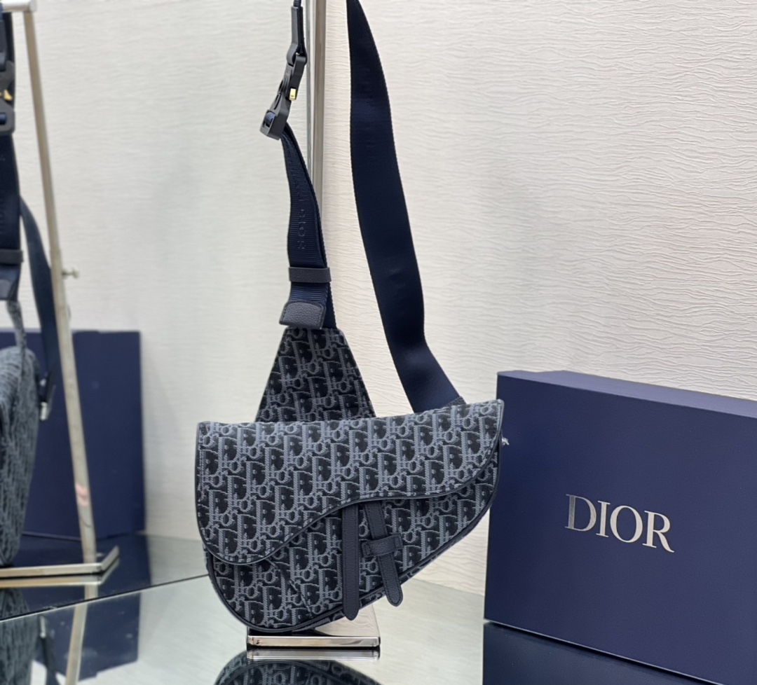 Diro Saddle Bag-20 x 28.6 x 5CM
