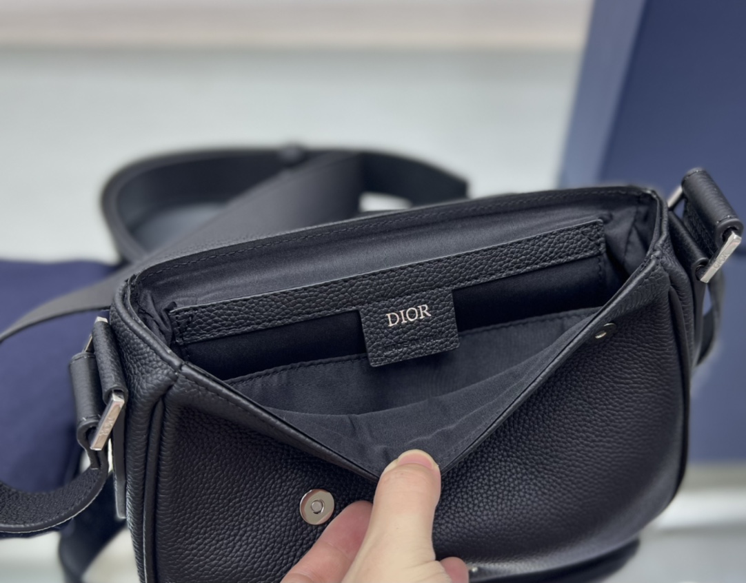 Diro Saddle Bag-23×18×6CM Diro Saddle Bag-23×18×6CM
