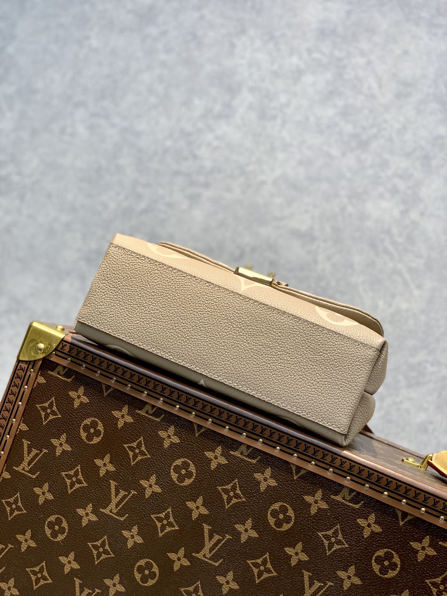Louis Vuitton Madeleine BB Handbag-24*17*8.5CM Louis Vuitton Madeleine BB Handbag-24*17*8.5CM