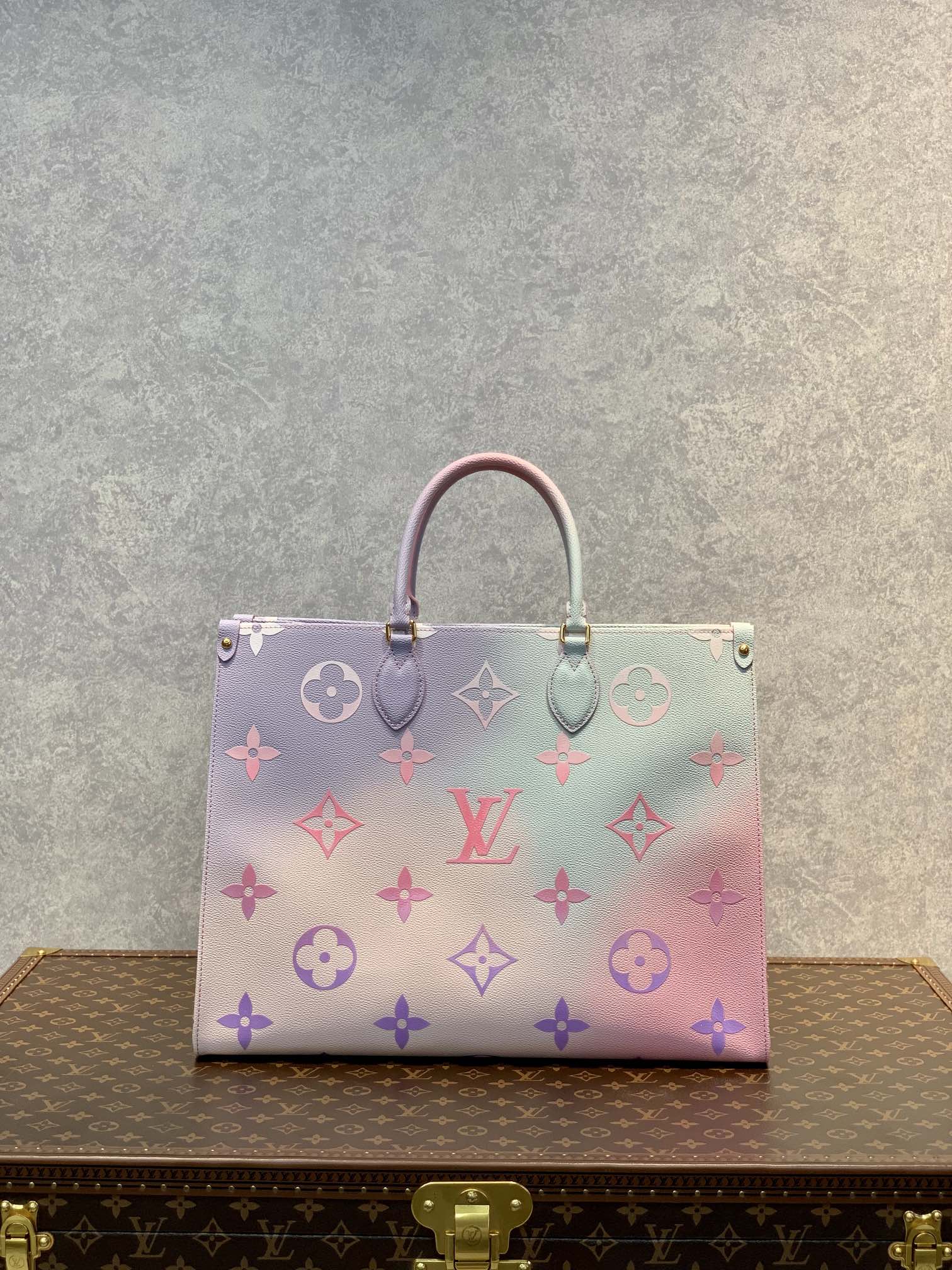 Louis Vuitton Onthego Handbag-M46076-41*34*19CM