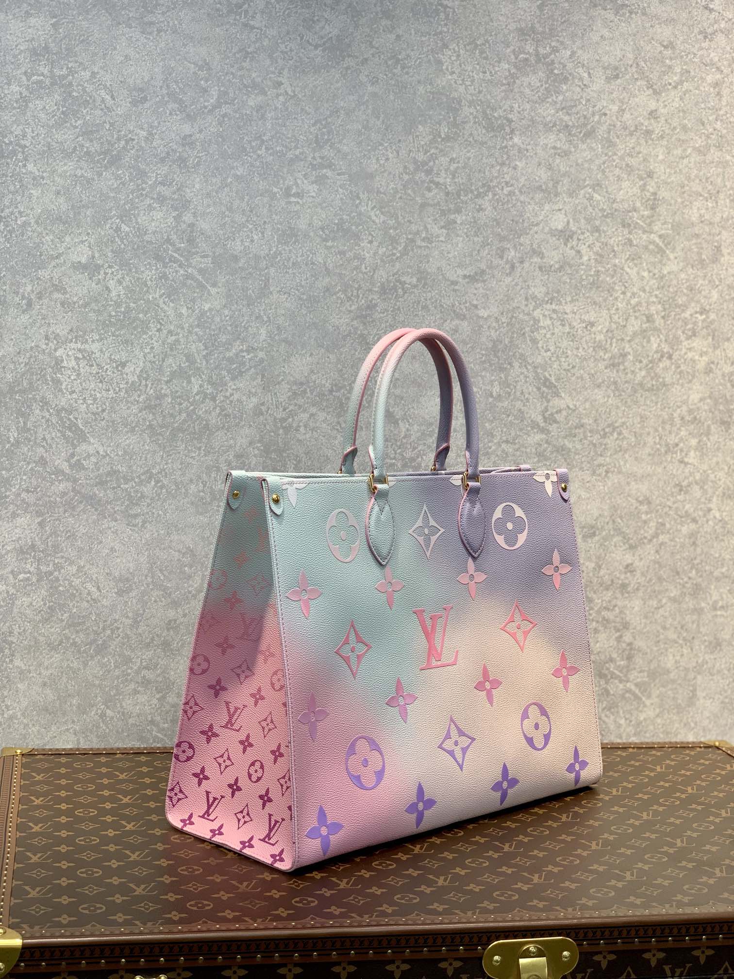 Louis Vuitton Onthego Handbag-M46076-41*34*19CM
