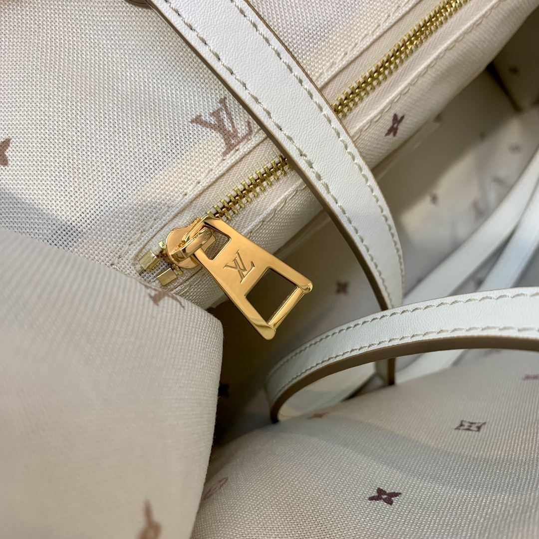 Louis Vuitton Onthego Handbag-M46076-41*34*19CM