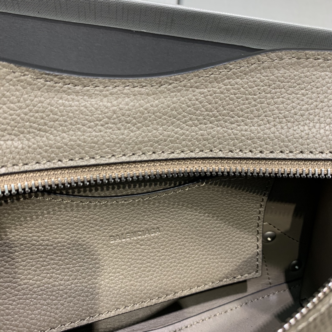 Balenciaga Neo Classic Bag-16.5*22*9*14.5CM