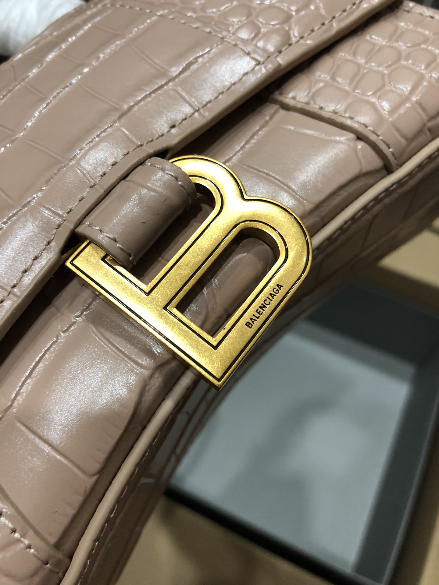 Balenciaga Small Hourglass Bag-13*8*19CM Balenciaga Small Hourglass Bag-13*8*19CM