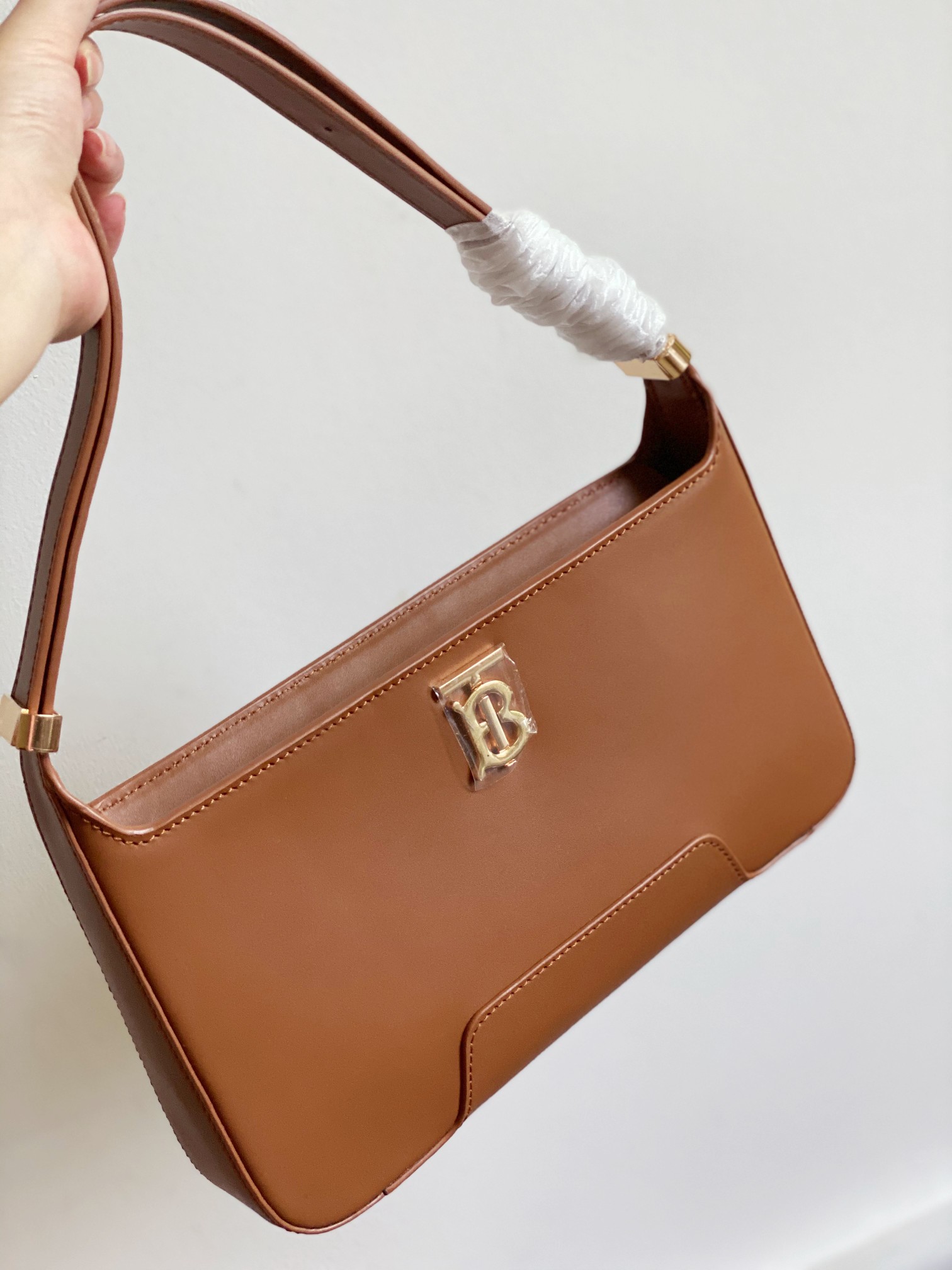 Burberry Thomas Burberry Bag-28 x 5 x 14CM