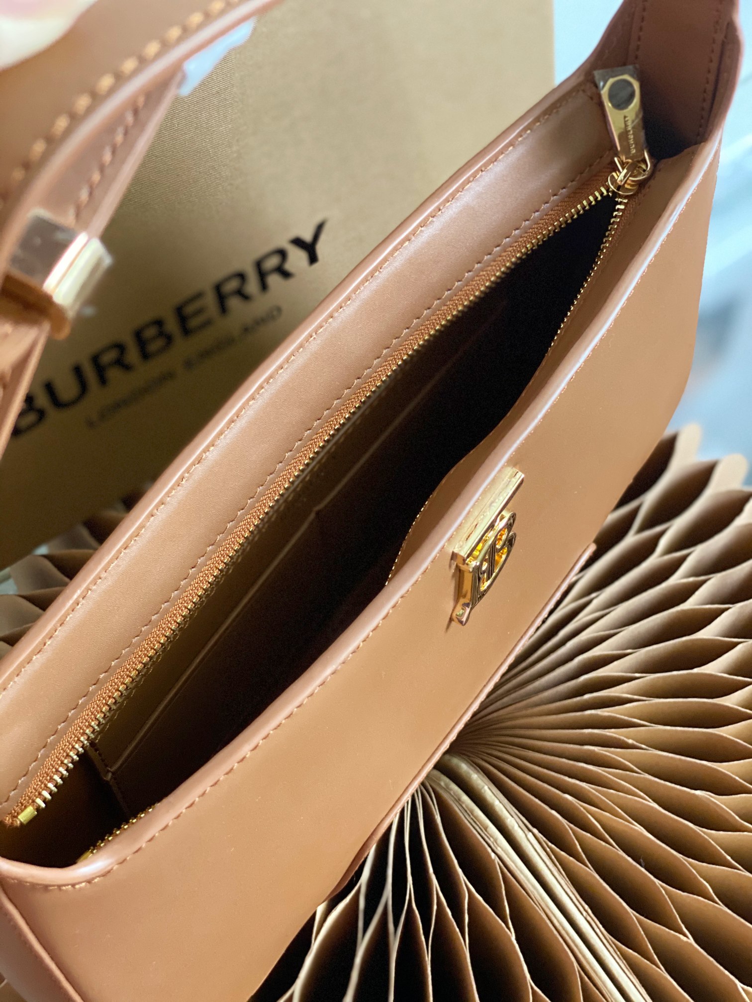 Burberry Thomas Burberry Bag-28 x 5 x 14CM