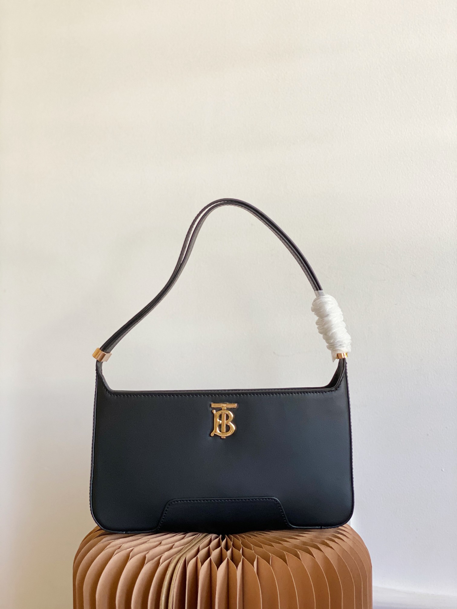 Burberry Thomas Burberry Bag-28 x 5 x 14CM