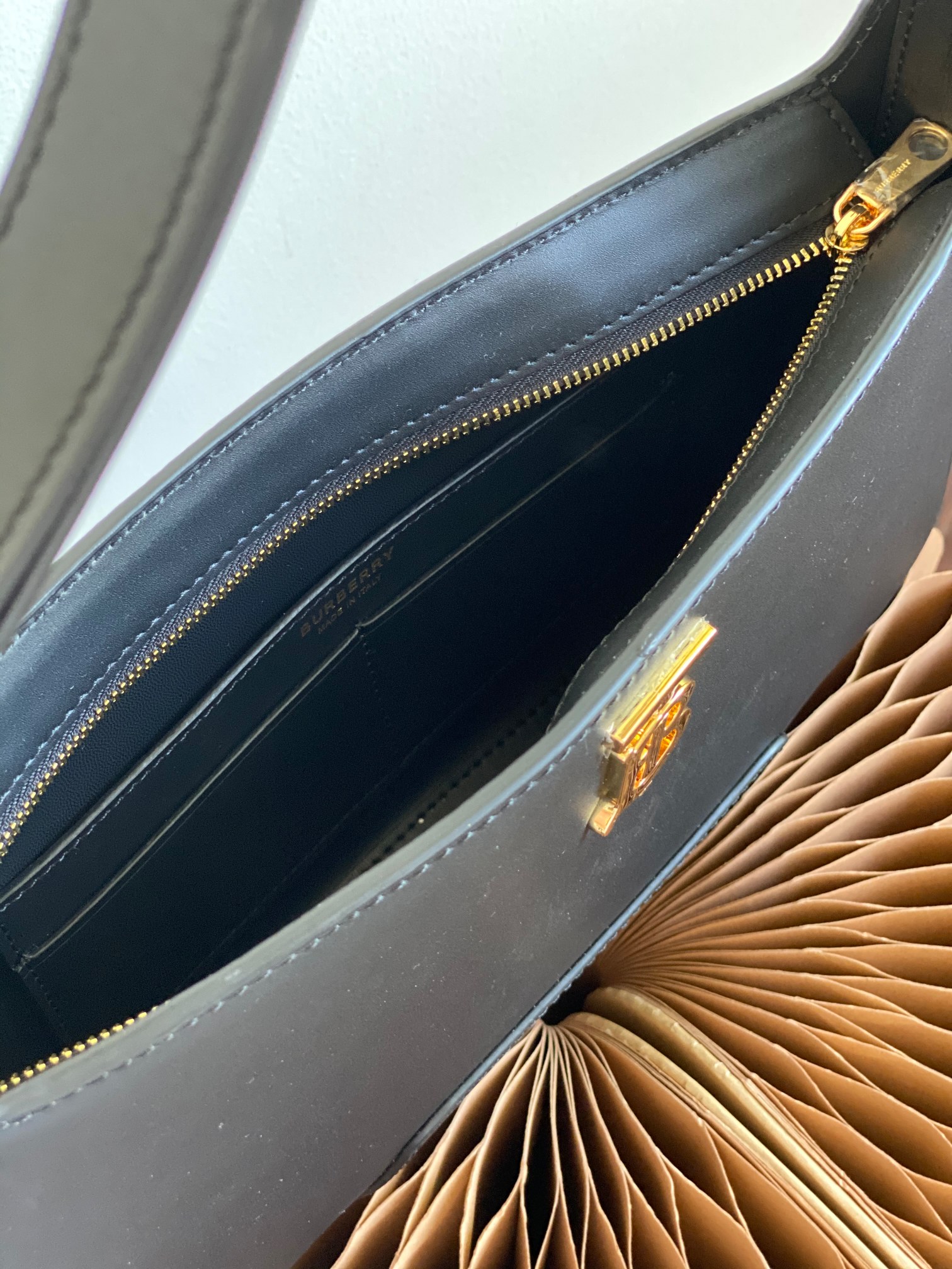 Burberry Thomas Burberry Bag-28 x 5 x 14CM