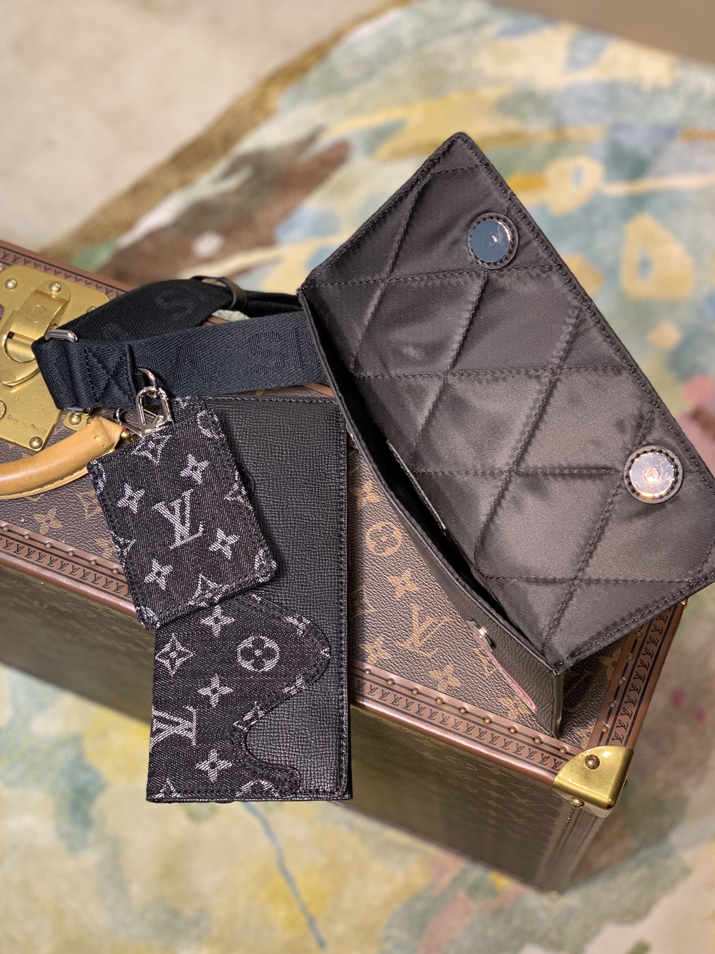Louis Vuitton Trio Handbags- M81013-22*17*1CM