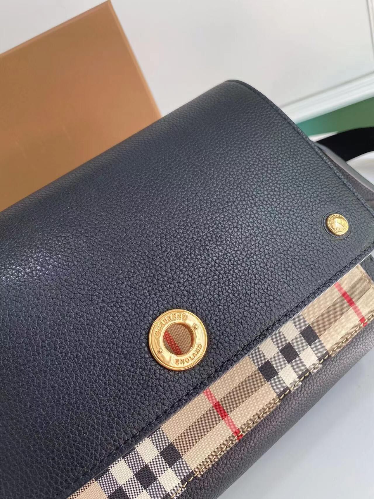 Burberry Crossbody Bag-25*8.5*18CM