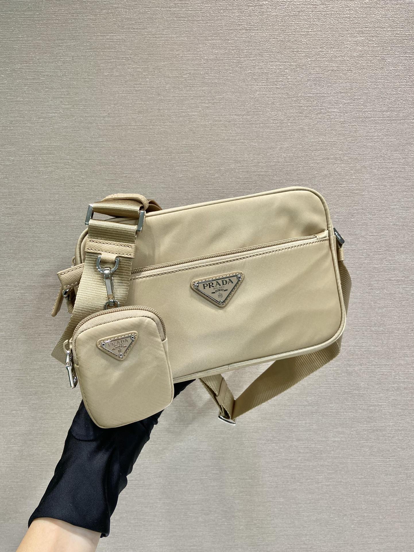 Prada 1BC167 Crossbody Bag -23*15*7CM