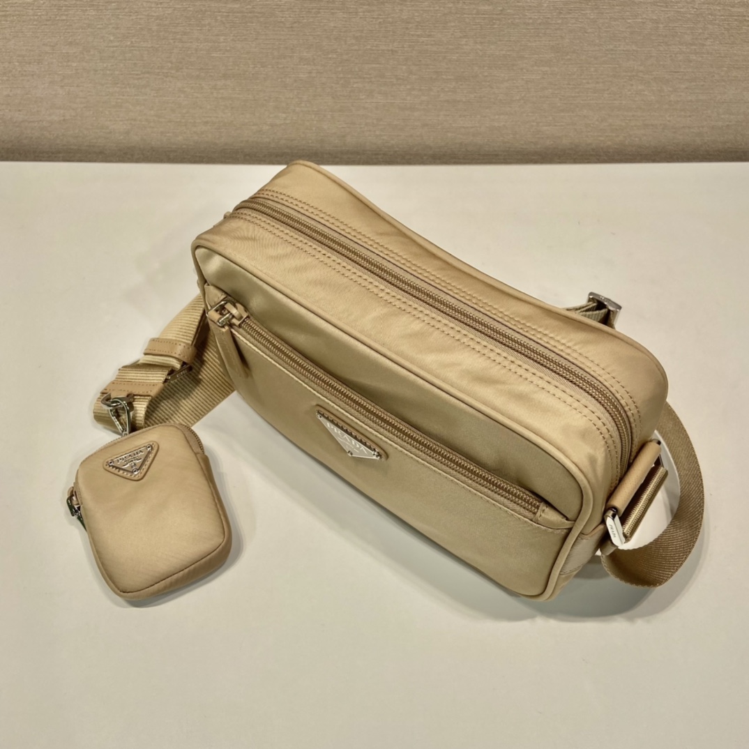 Prada 1BC167 Crossbody Bag -23*15*7CM