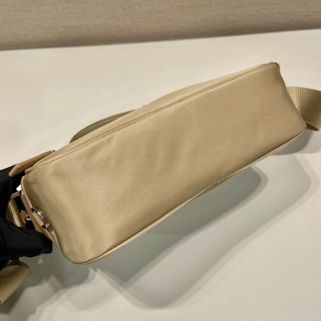 Prada 1BC167 Crossbody Bag -23*15*7CM
