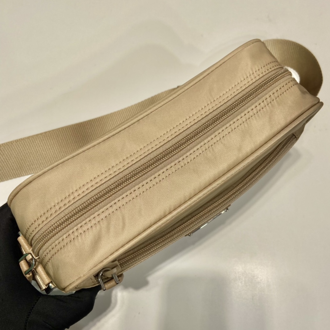 Prada 1BC167 Crossbody Bag -23*15*7CM