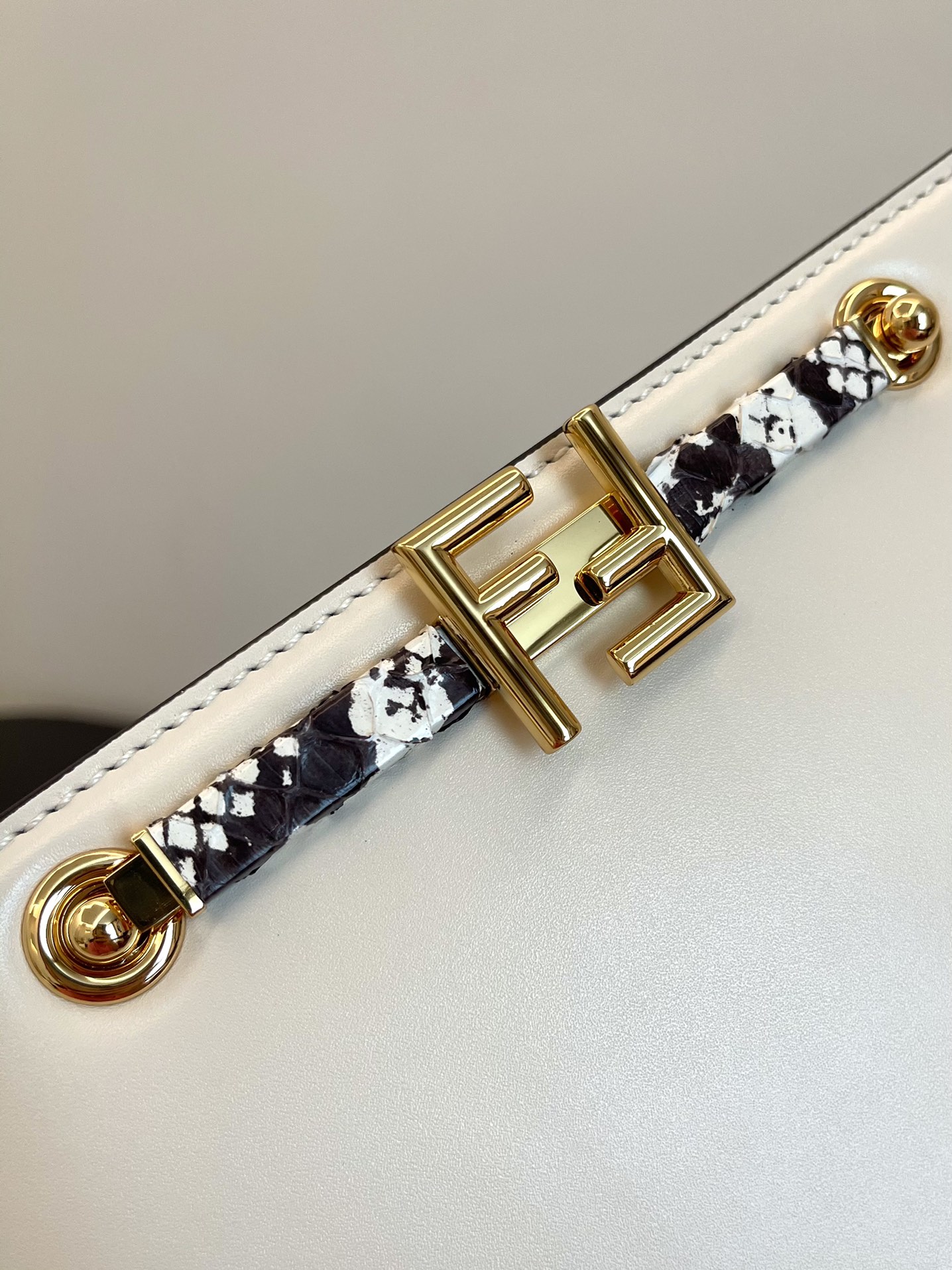 Fendi Touch Handbags-26.5*19*10CM
