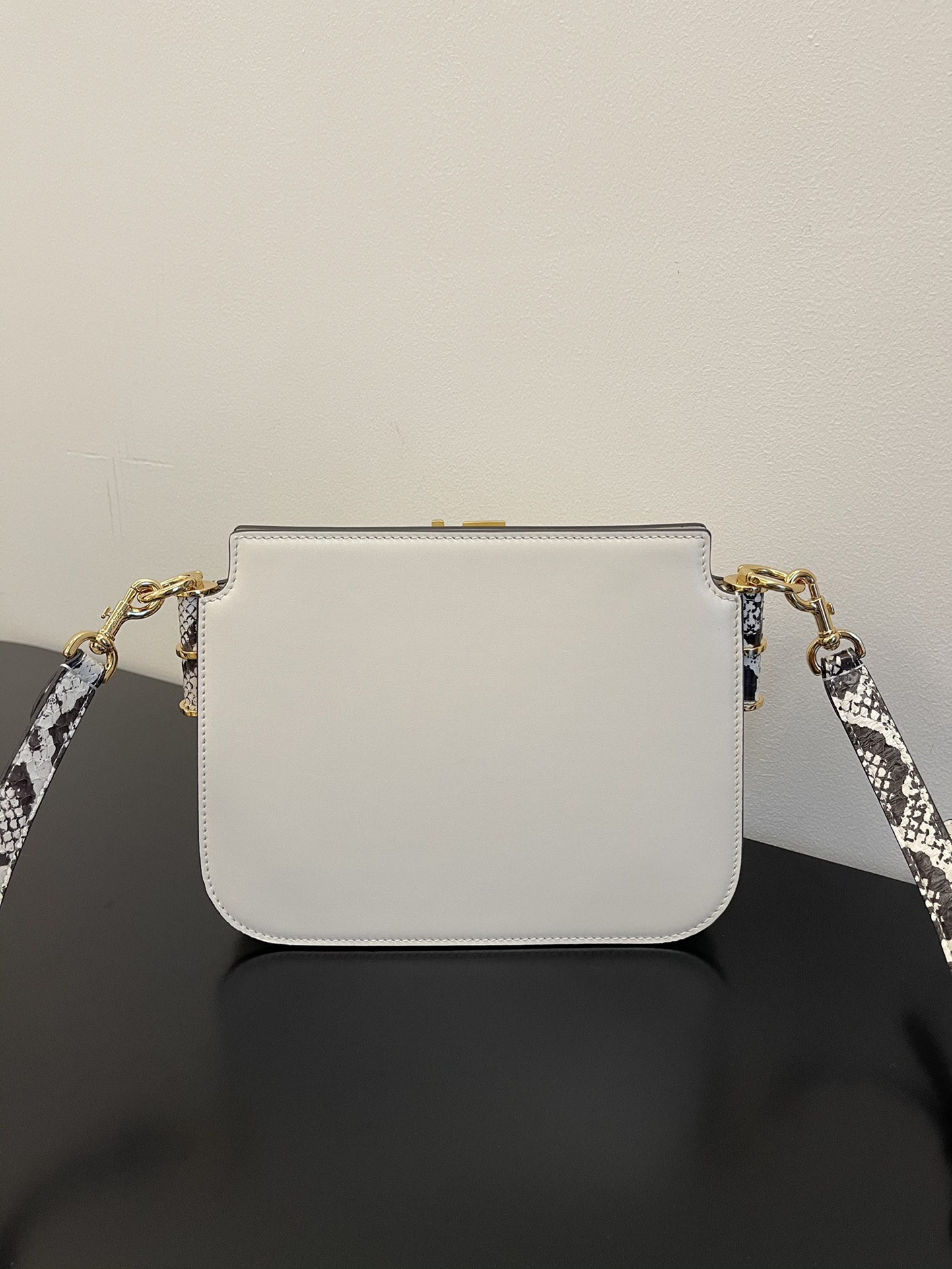 Fendi Touch Handbags-26.5*19*10CM